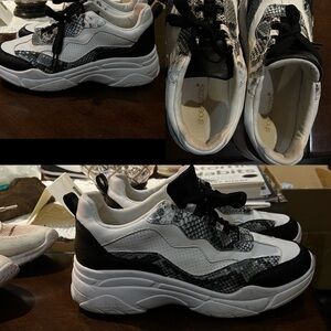 Shoe Dazzle Black and White Sneakers